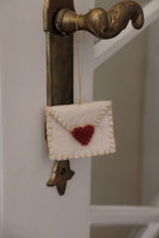 Julepynt • Brev • Uld