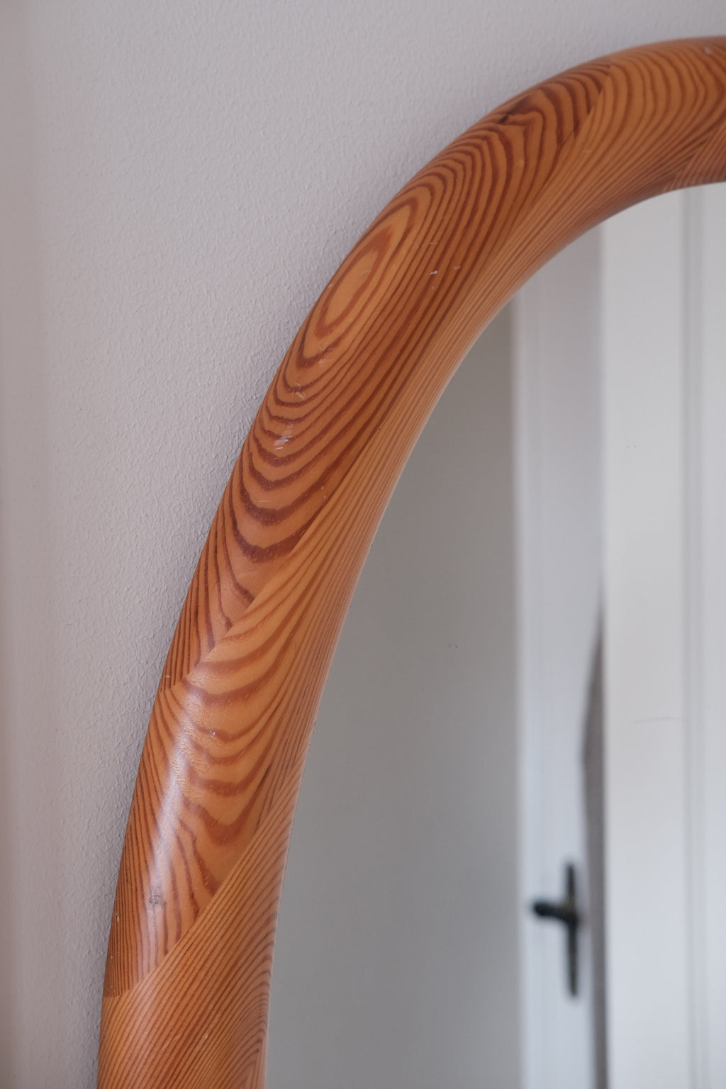 Vintage • Spejl • Rundt • Træramme