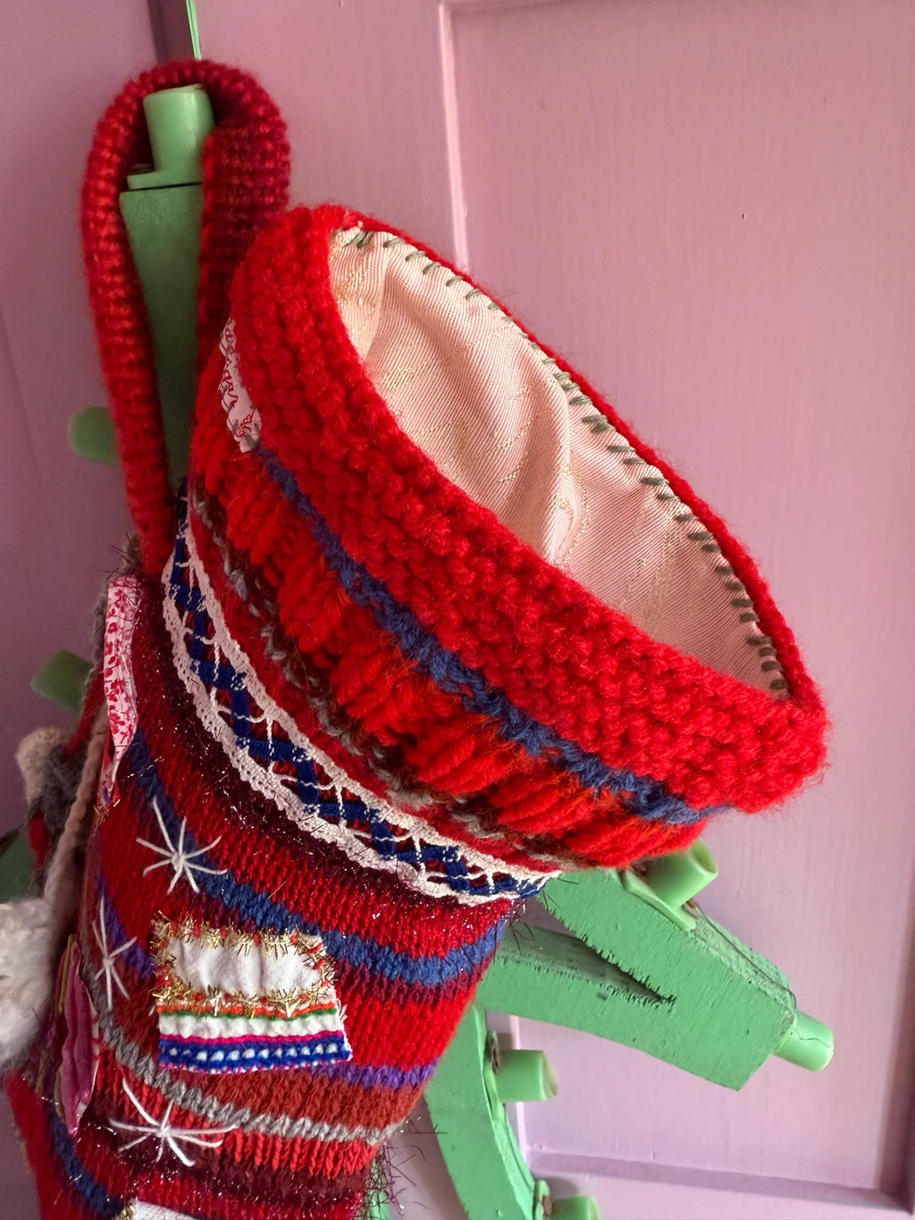 Julesok • Knitted • Red • Sold out December 1