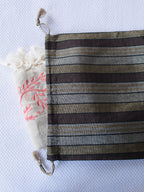 Ottomania pouch nr. 10 GR i brun, beige og grå, vist fladt