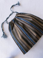 Pouch med snøre • Stor • 19 × 22 cm