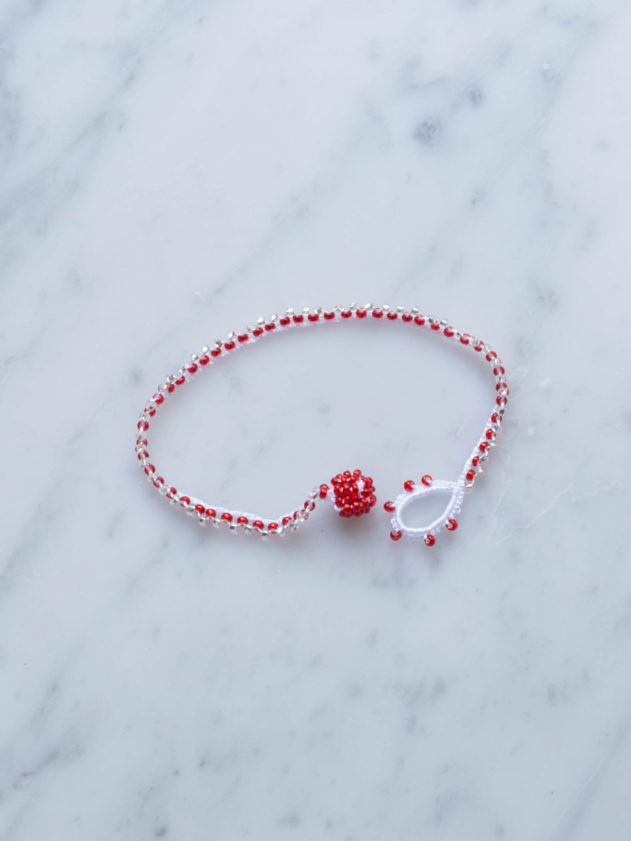 Armbånd • Kniplet • Rød & hvid