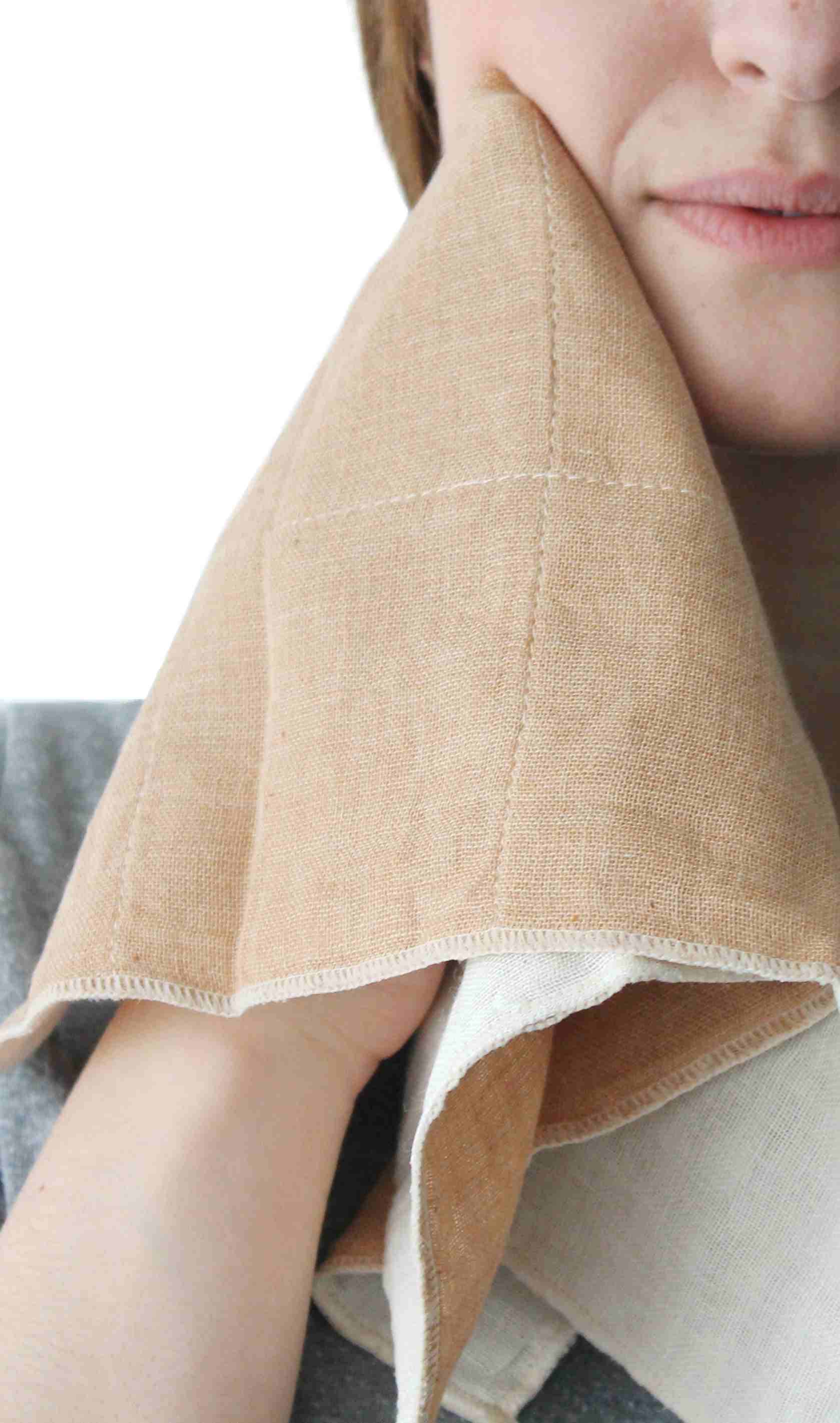 Vaskeklud til ansigtet • 35 x 35 cm • Brun