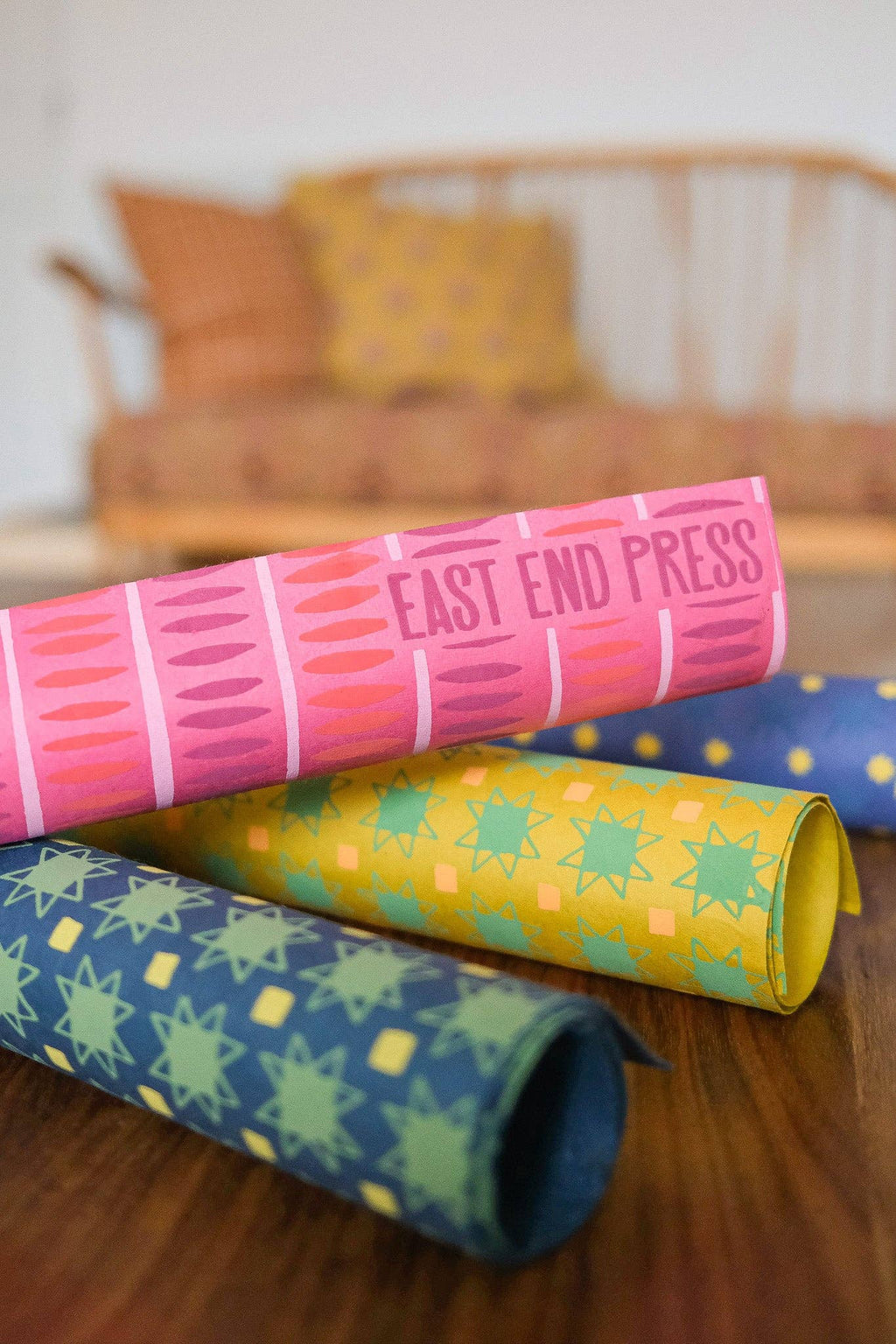 Gavepapir • Stribet • 3 ark • Sendes ikke
