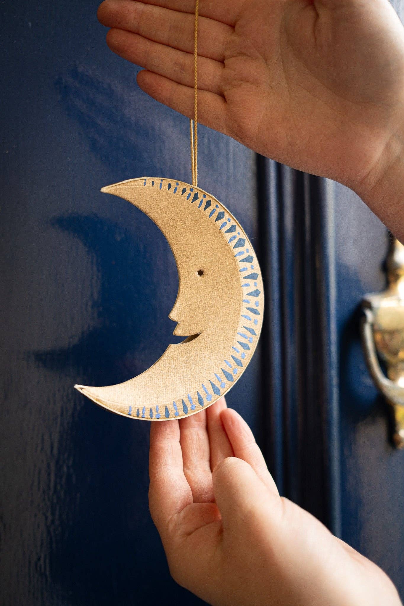 Julepynt • Dekoration • Guld Måne
