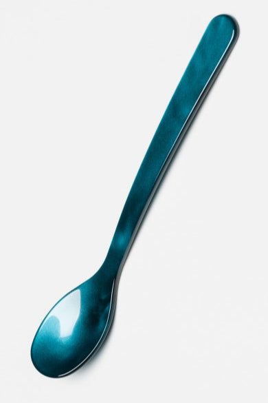 Heim Söhne Ske Lille petroleum spoon with a sleek design, featuring a polished petrol-colored finish.