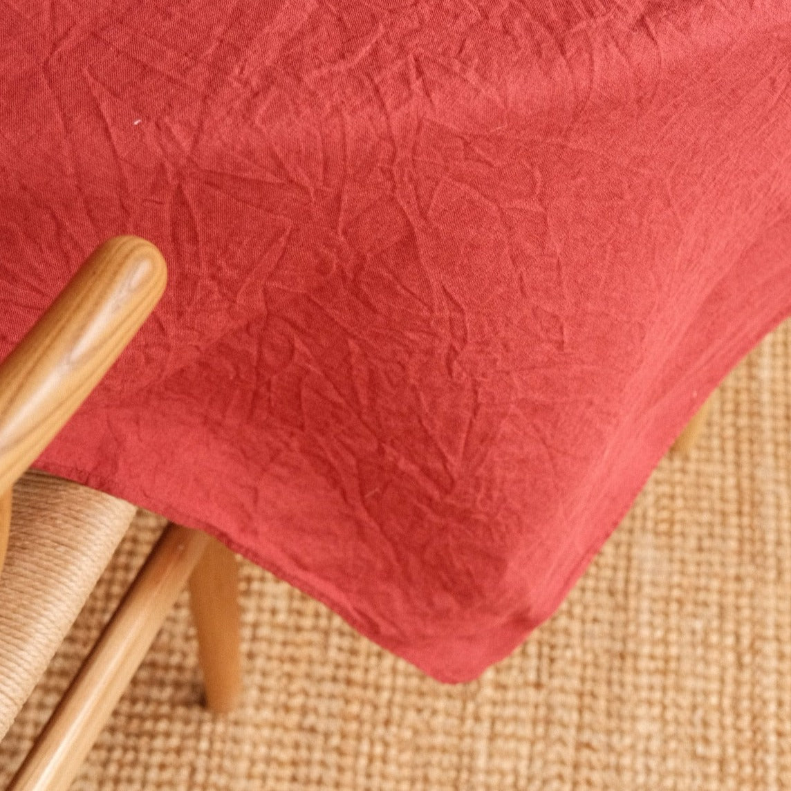 Tablecloth • Linen • 160 x 350 cm • Red