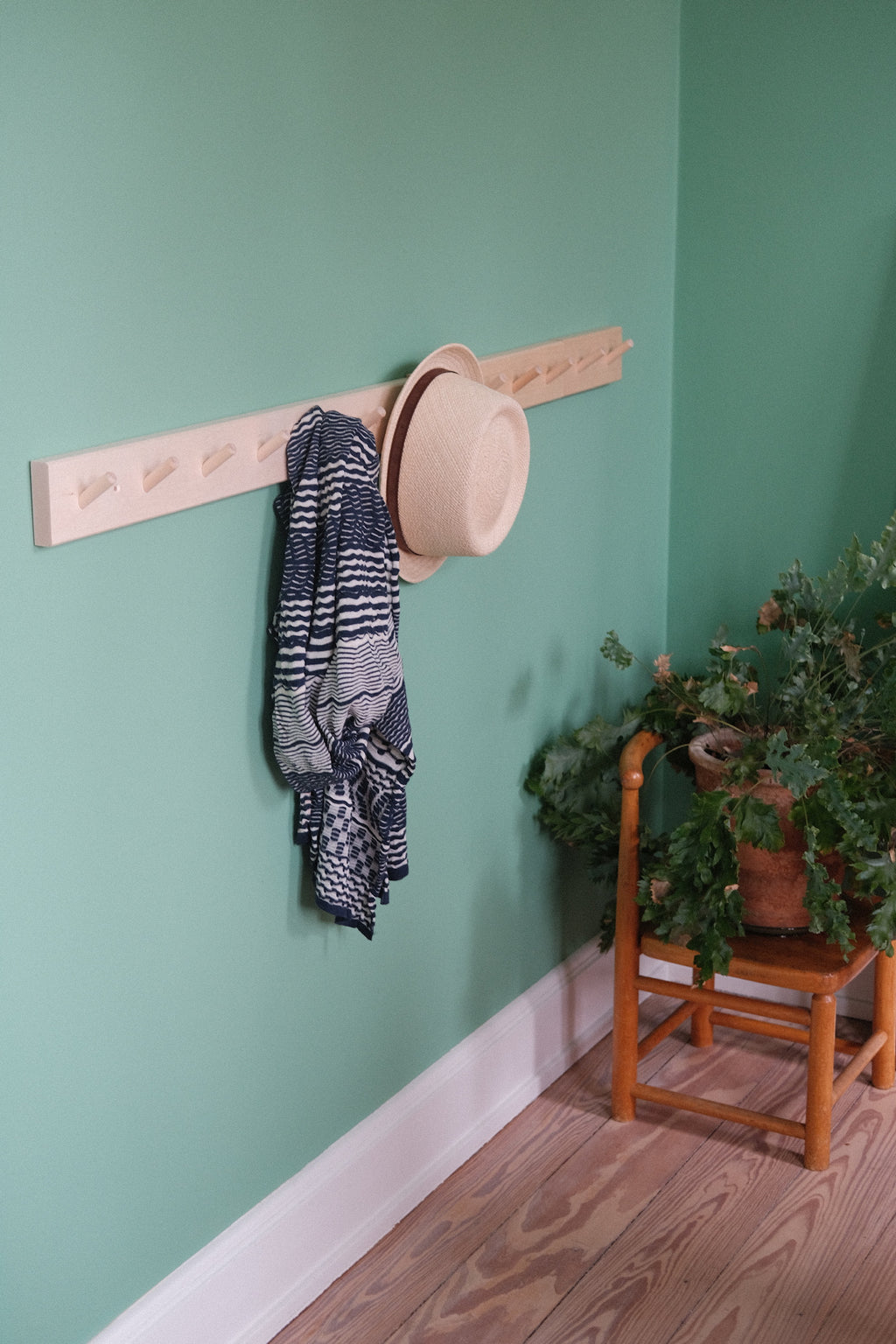 Knagerække • træ • 2