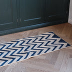 Måtte • Chevron • 46 x 120 cm • Blå