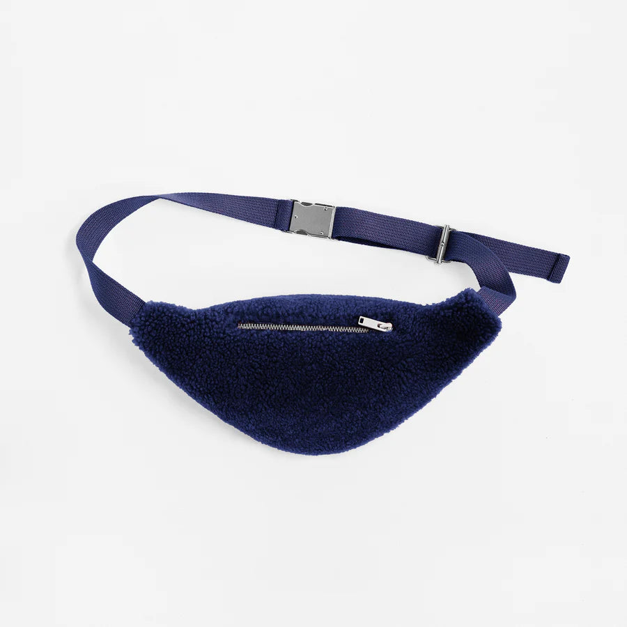 Belt bag • Lambskin • Dark blue