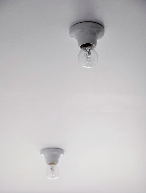 Zangra lamper Porcelænslampe // 001