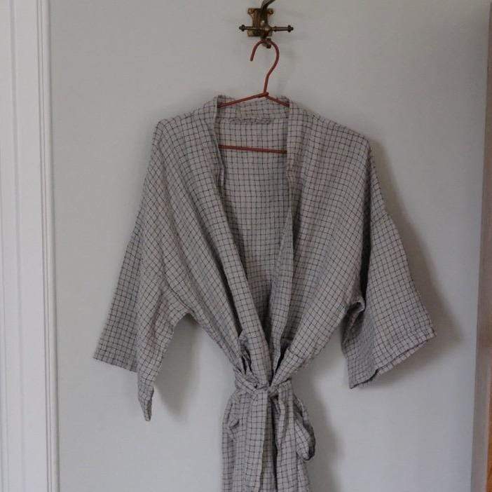 Linge Particulier Loungewear Kimono • M • Grå med Blå Tern